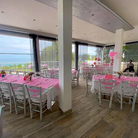 Frontemare Village & Ristorante 3* Rodi Garganico