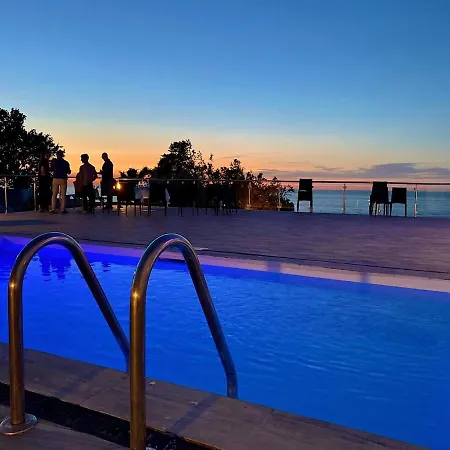 Frontemare Village & Ristorante Parque de Campismo 3*