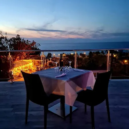 Frontemare Village & Ristorante Parque de Campismo Rodi Garganico