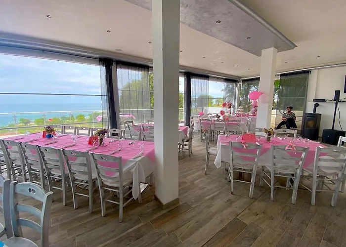 Frontemare Village & Ristorante 3* Роди-Гарганико