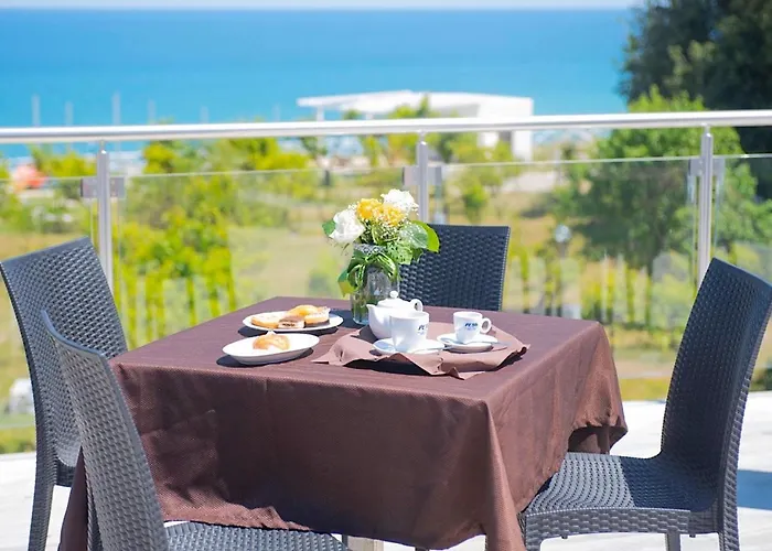 Frontemare Village & Ristorante Кемпинг