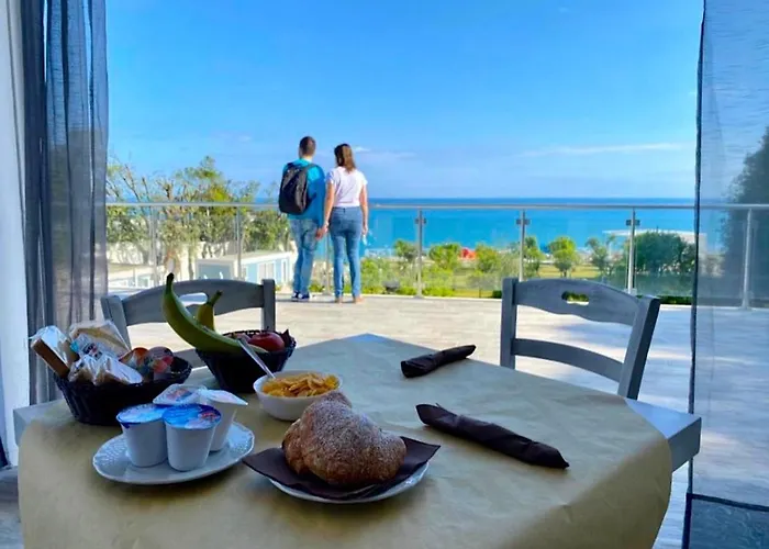 Frontemare Village & Ristorante Кемпинг 3*