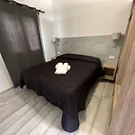Frontemare Village & Ristorante Кемпинг Роди-Гарганико