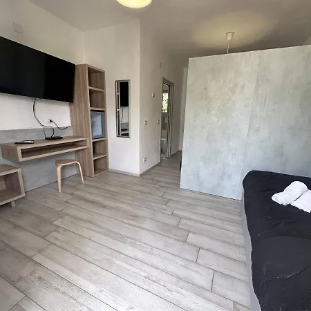 Frontemare Village & Ristorante Campingplads Rodi Garganico